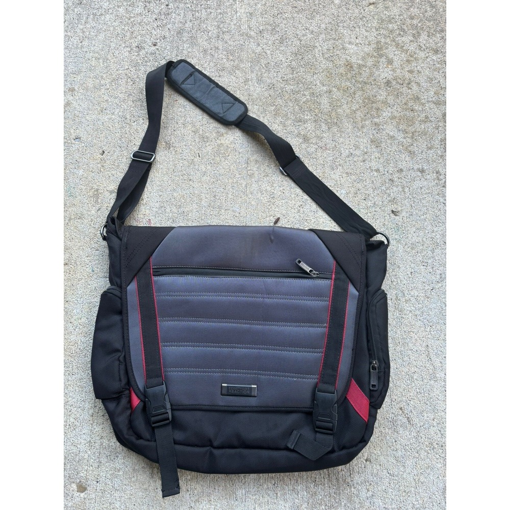 Kenneth Cole "The Slam Dunk" Laptop Messenger Bag/Briefcase Black-Grey